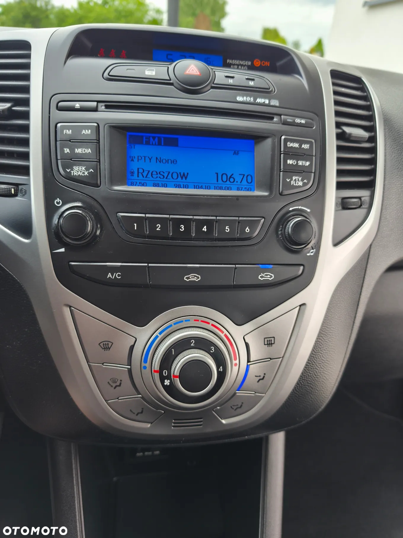Hyundai ix20 1.4 blue - 9
