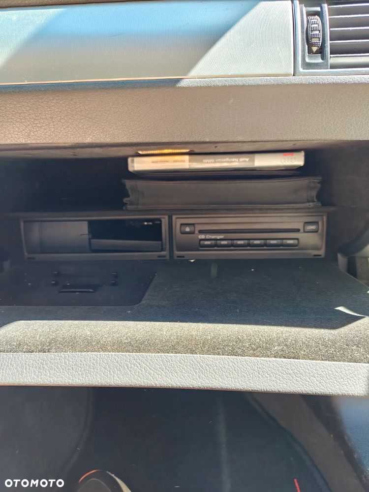 Audi A6 Avant 2.4 Multitronic - 17
