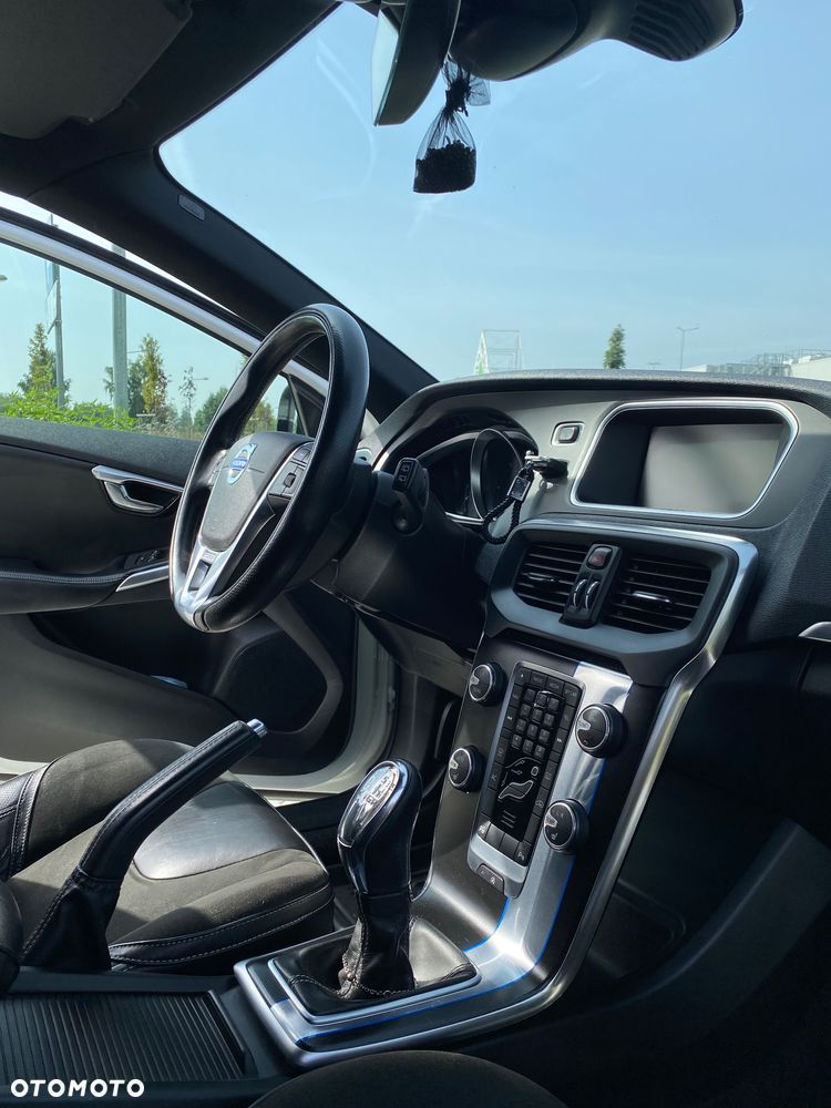 Volvo V40 D3 R-Design Kinetic - 14