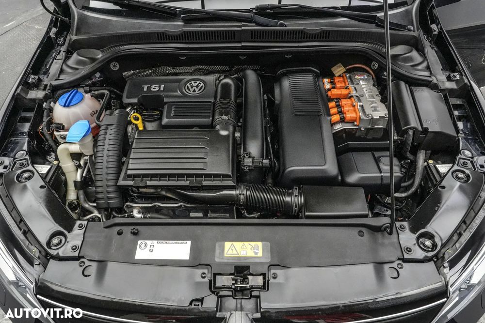 Volkswagen Jetta - 24