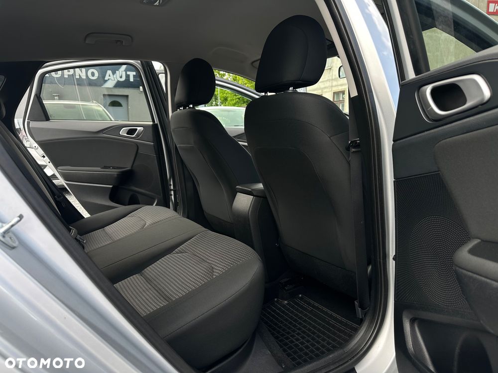 Kia Ceed 1.6 CRDi SCR L - 24