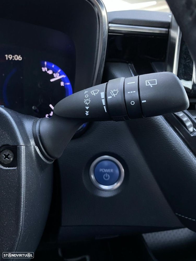 Toyota Corolla 1.8 Hybrid Comfort - 30