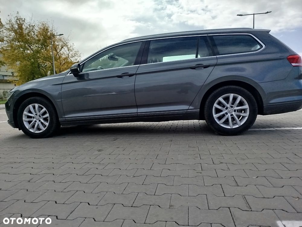 Volkswagen Passat Variant ver-variant-1-6-tdi-bluemotion-technology-comfortline - 30