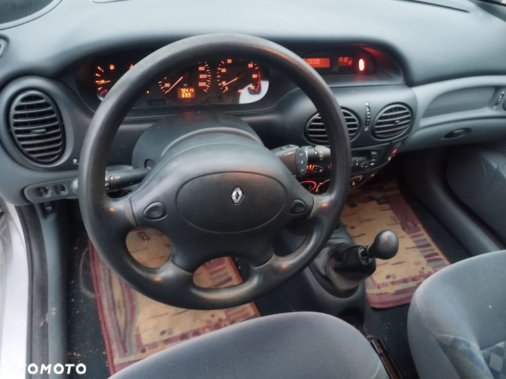 Renault Megane - 35