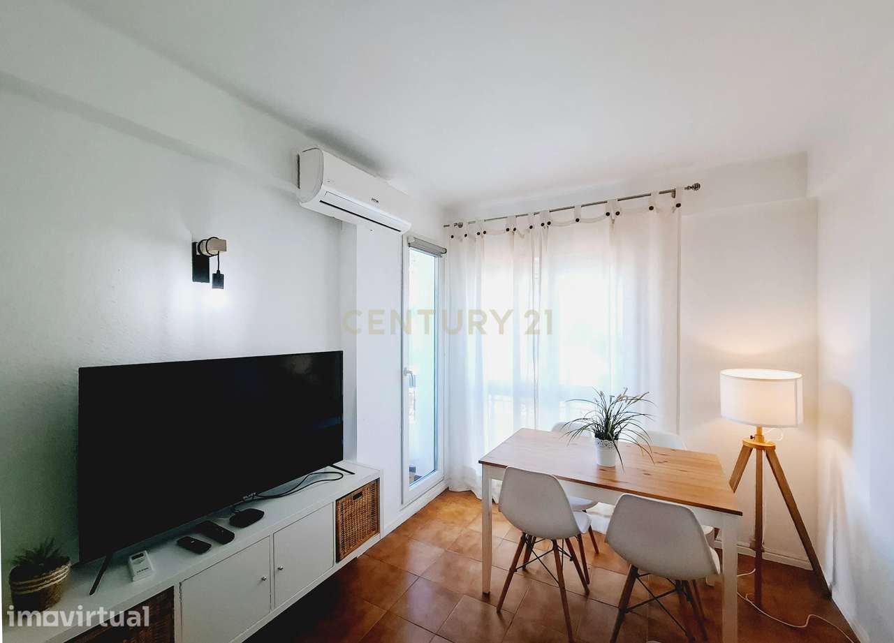 Apartamento T1 Renovado a 150 Metros da Praia dos Pescadores – Albufei - Grande imagem: 4/14