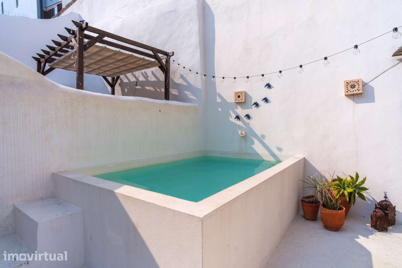 Apartamento T2 mobilado com terraço e piscina em Santa Apolónia - Grande imagem: 3/22