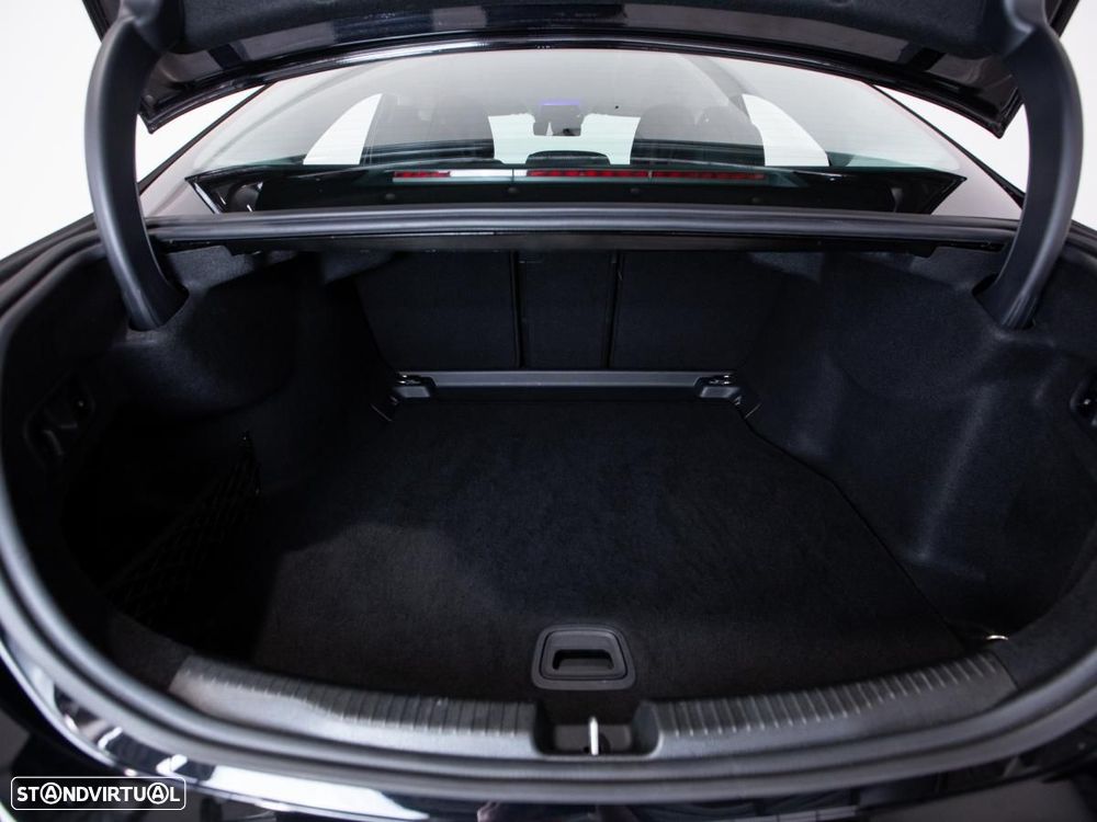 Mercedes-Benz C 180 9G-TRONIC AMG Line Advanced - 13