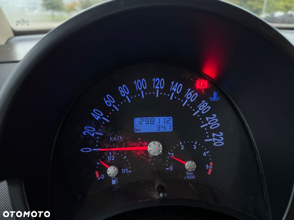 Volkswagen New Beetle - 20