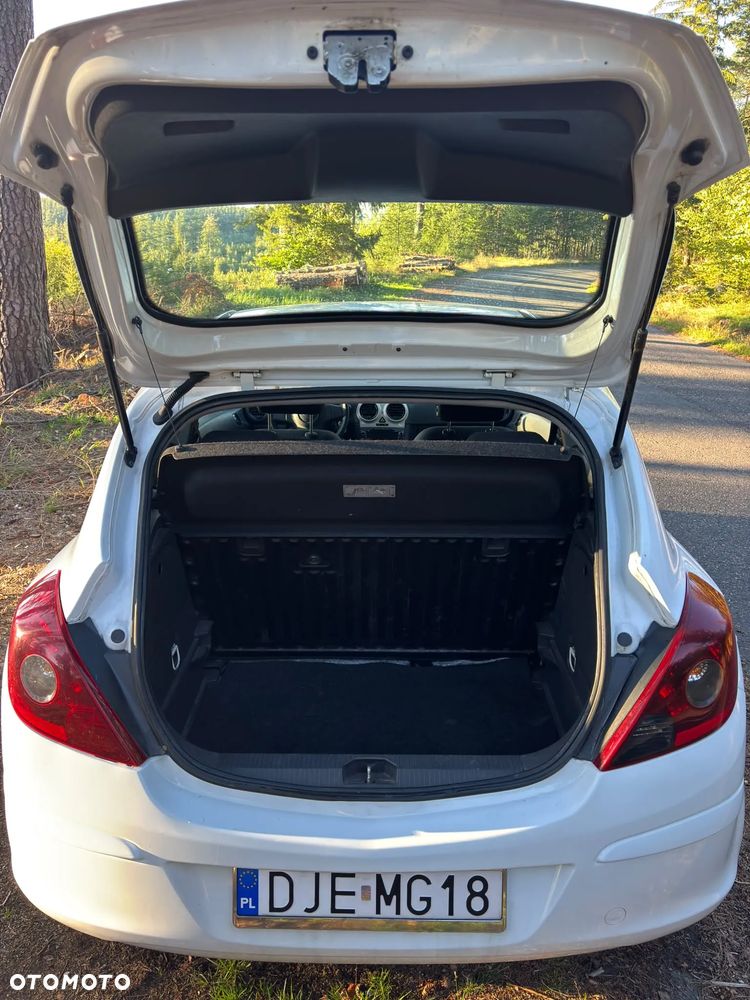 Opel Corsa 1.0 12V Essentia - 5