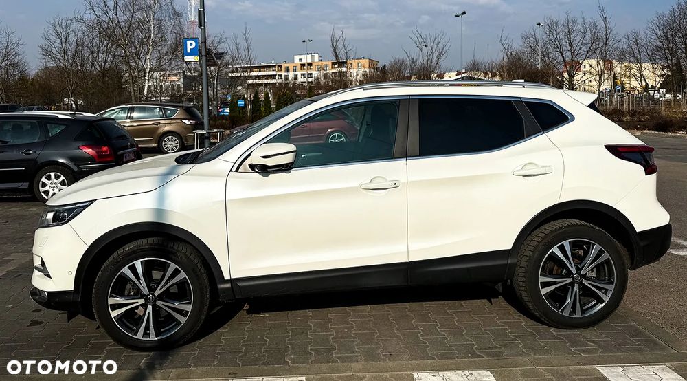 Nissan Qashqai 1.3 DIG-T N-Connecta - 4