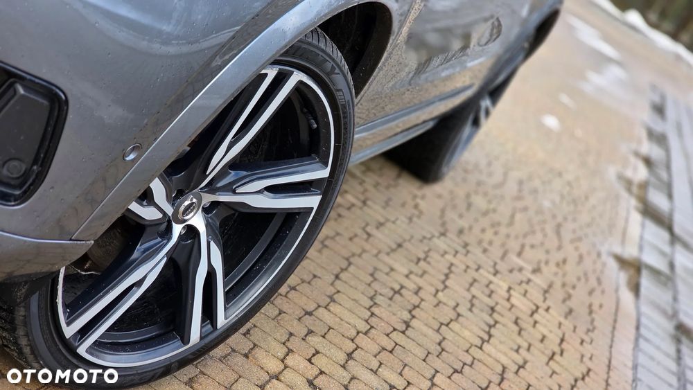 Volvo XC 90 T6 AWD Geartronic RDesign - 12