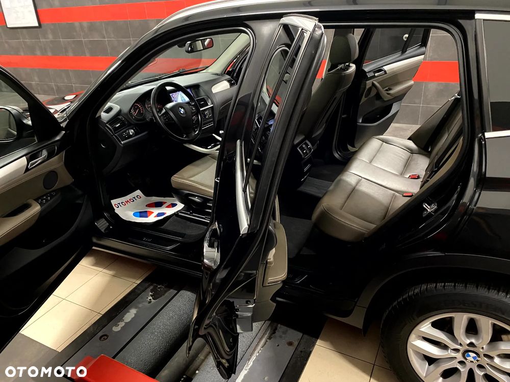 BMW X3 xDrive20d - 23