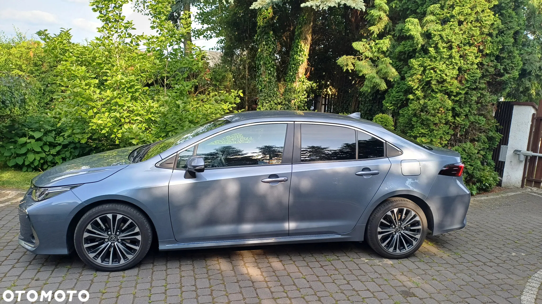 Toyota Corolla - 4