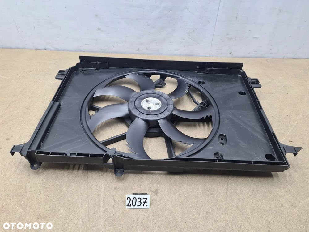 Toyota rav4 5 V od 19r 1636331500 wentylator obudowa wentylatora - 8