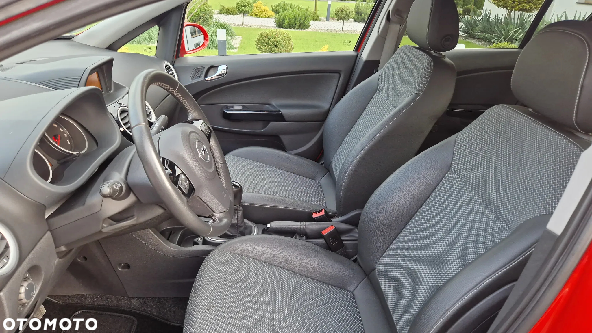 Opel Corsa 1.2 16V Cosmo - 20