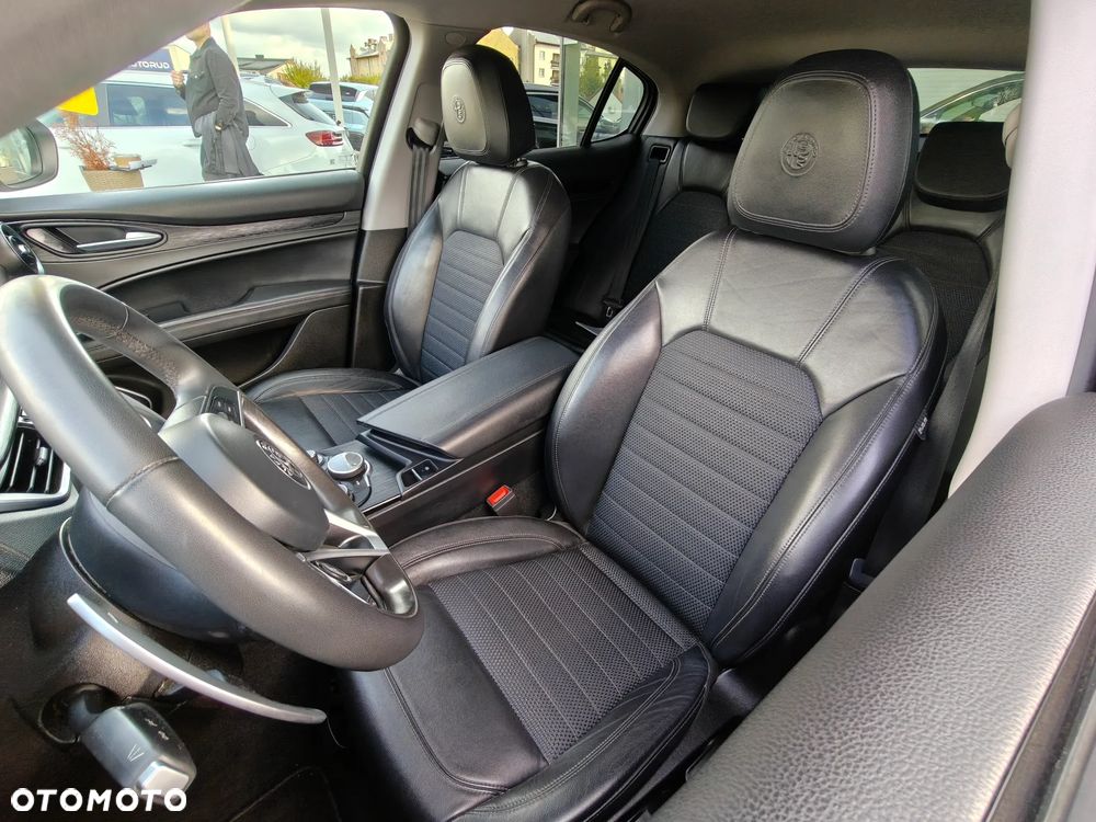 Alfa Romeo Stelvio 2.0 Turbo TI Q4 - 21