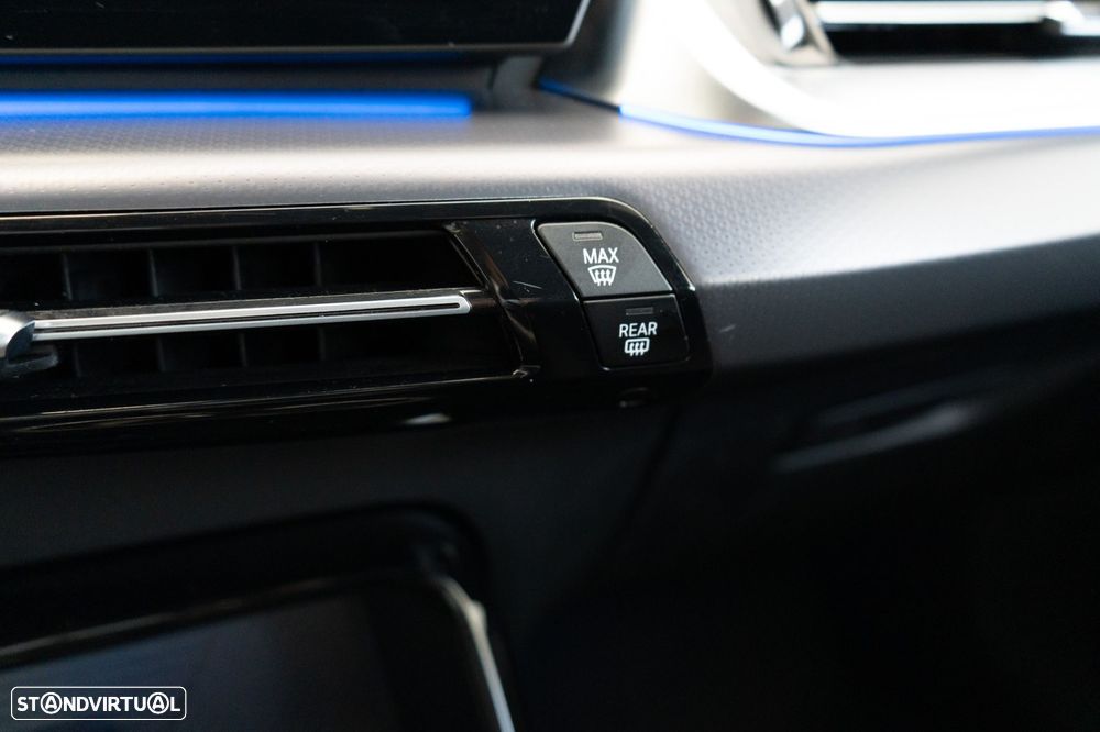 BMW iX1 xDrive30 Pack Desportivo M - 38