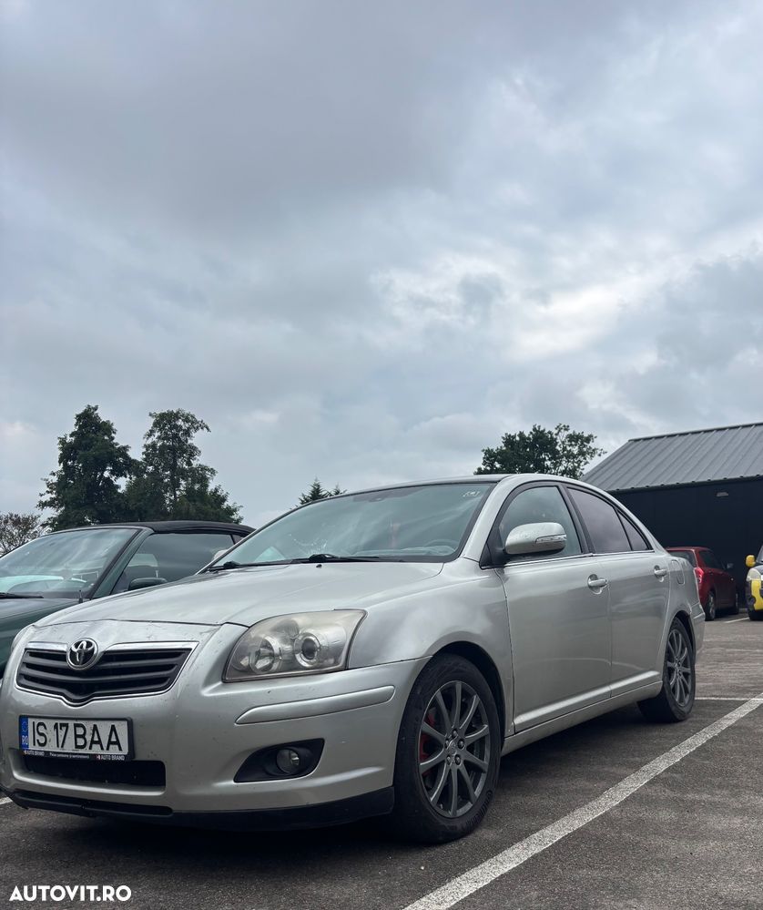 Toyota Avensis 2.0 D-4D Executiv - 1