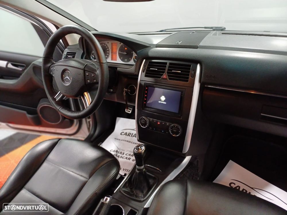 Mercedes-Benz B 180 CDI - 15