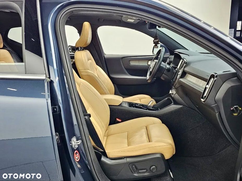 Volvo XC 40 T4 AWD Geartronic Inscription - 12