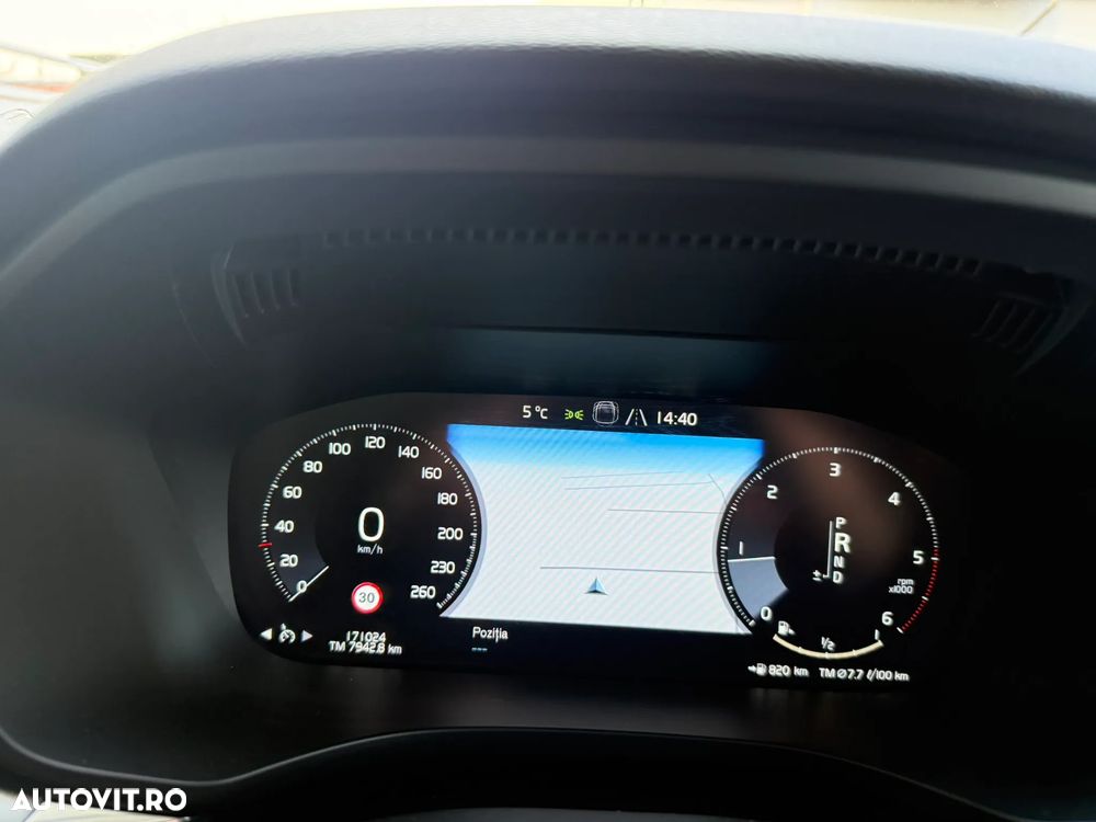 Volvo XC 60 D4 AWD Geartronic Momentum - 18