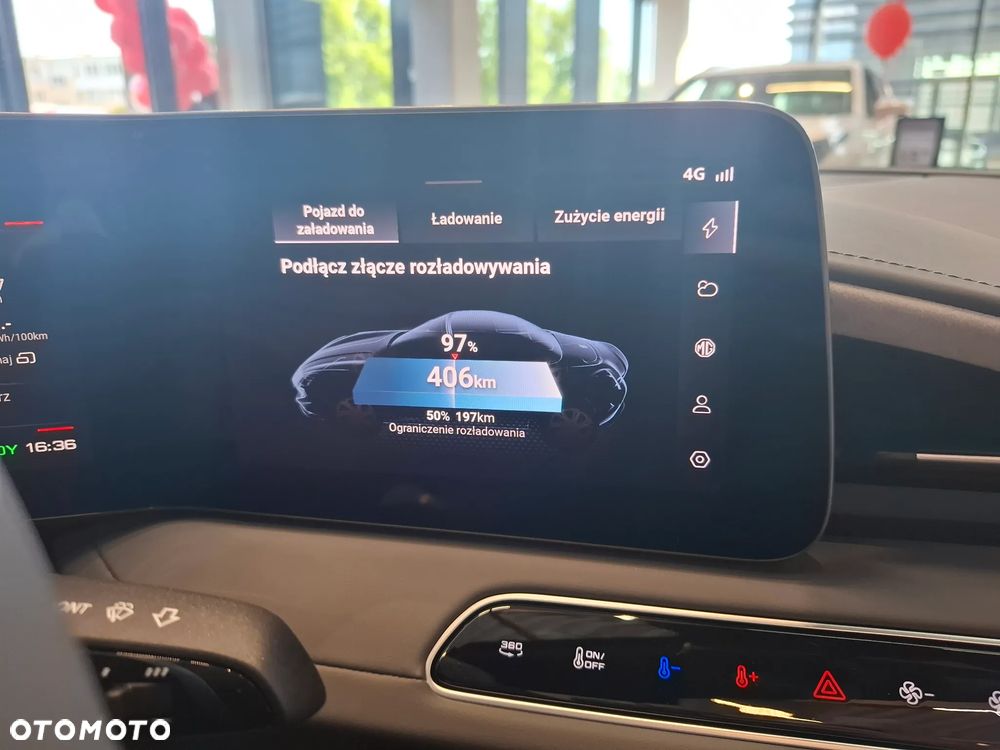 MG Cyberster 77kWh AWD Czarny Dach - 14