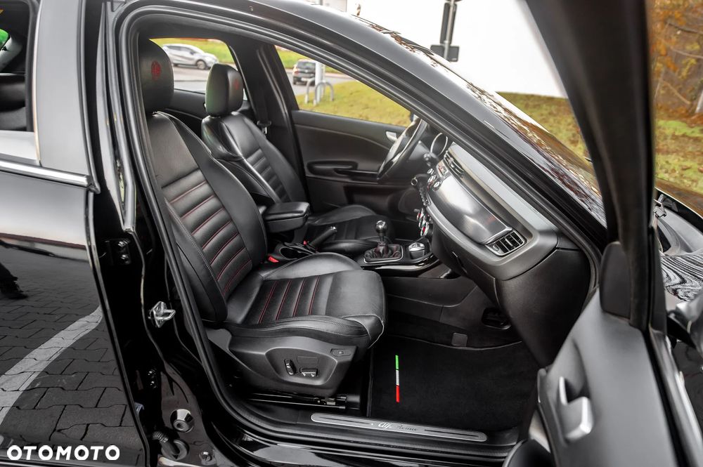 Alfa Romeo Giulietta 1750 TBi Quadrifoglio Verde - 20