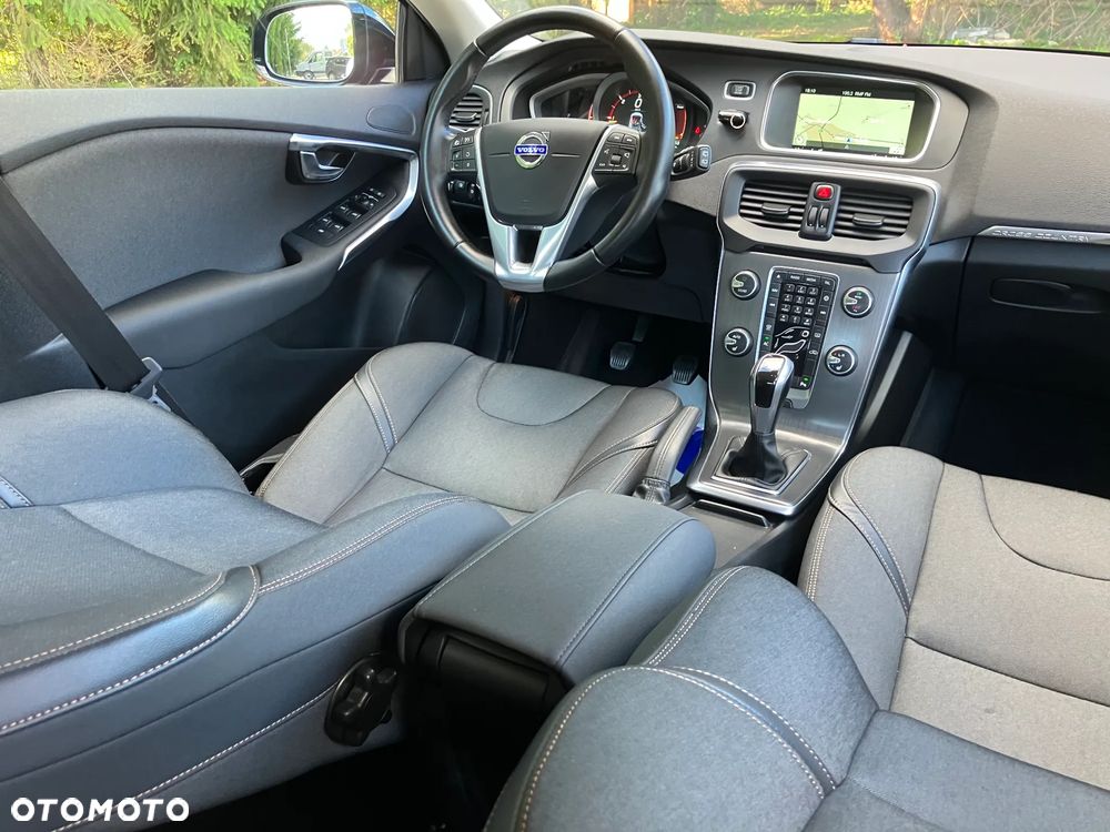 Volvo V40 Cross Country D2 Linje Svart - 35