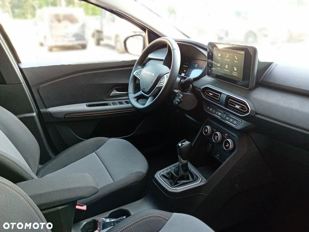 Dacia Jogger 1.6 Full Hybrid 140 Extreme MMT - 11