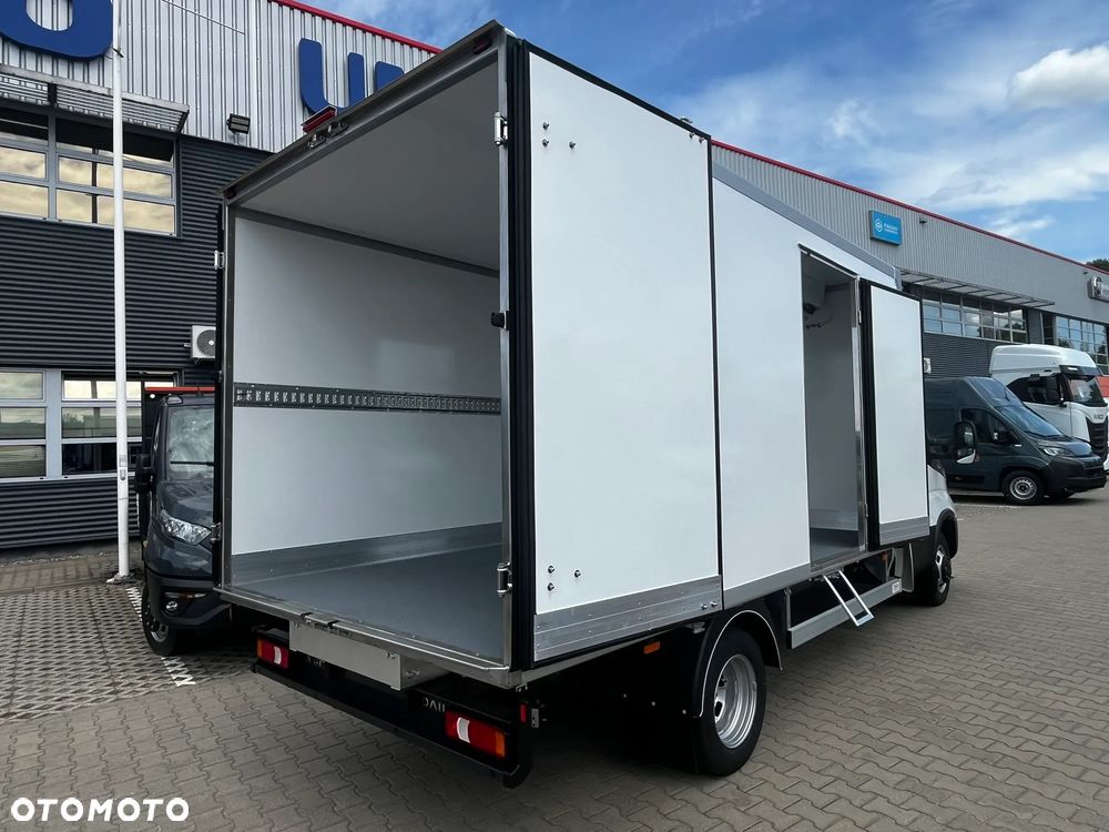 Iveco MEGA WYPRZEDAŻ Ekspozycji AUTOMAT - Daily 50C18HA8Z - 17