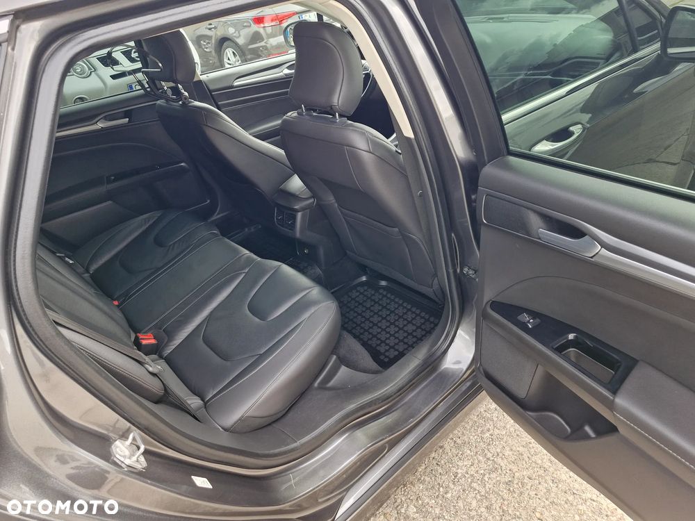 Ford Mondeo 2.0 TDCi Titanium - 12