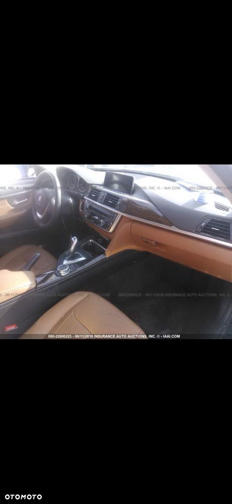 BMW Seria 3 328i xDrive Luxury Line - 23