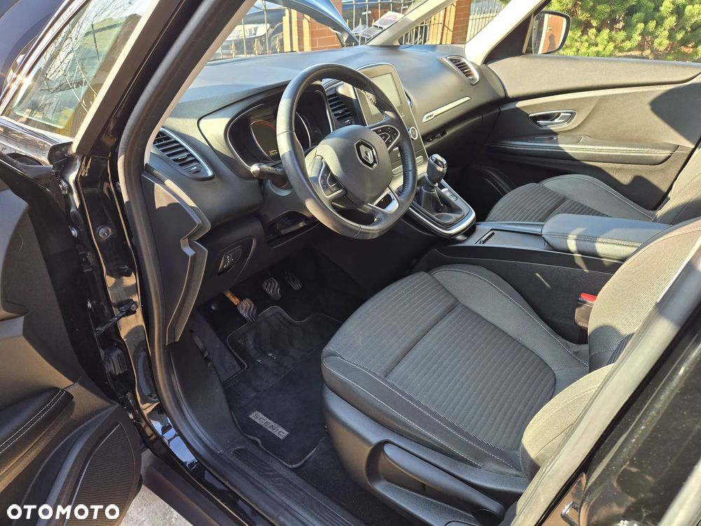 Renault Scenic - 16