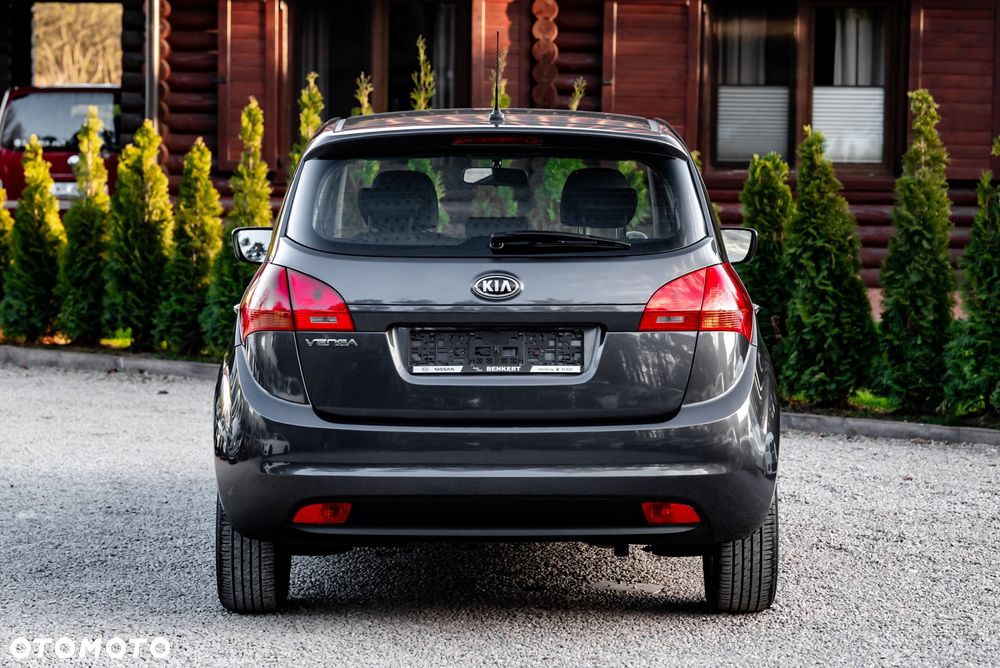 Kia Venga 1.6 CVVT Vision - 12