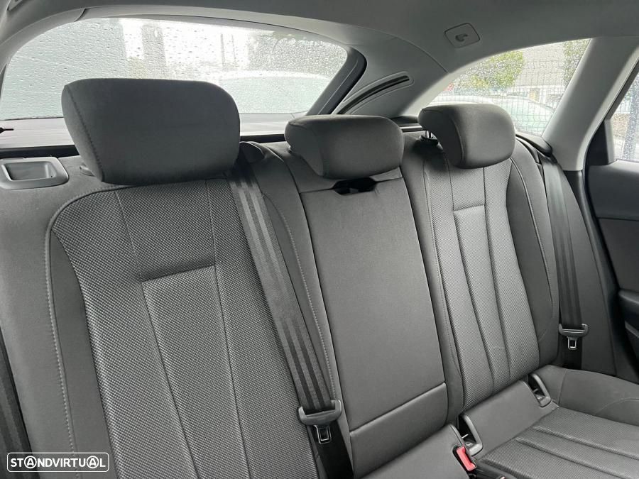 Audi A4 Avant 35 TDI S tronic - 6