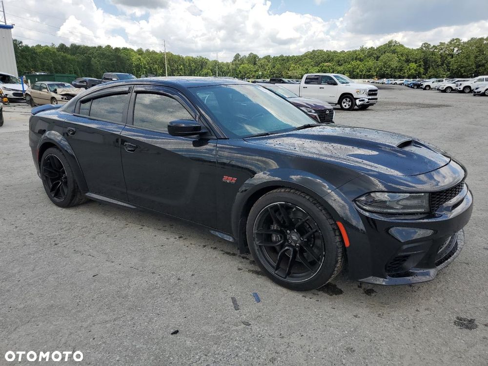 Dodge Charger 6.4 Scat Pack - 4