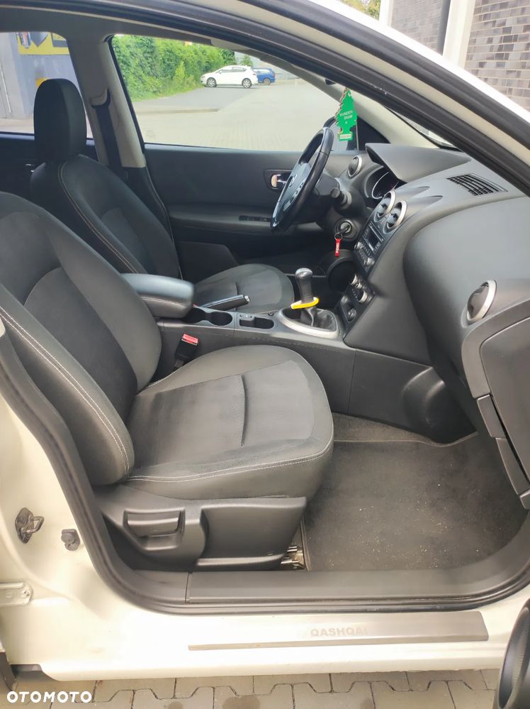 Nissan Qashqai 1.6 Acenta - 17