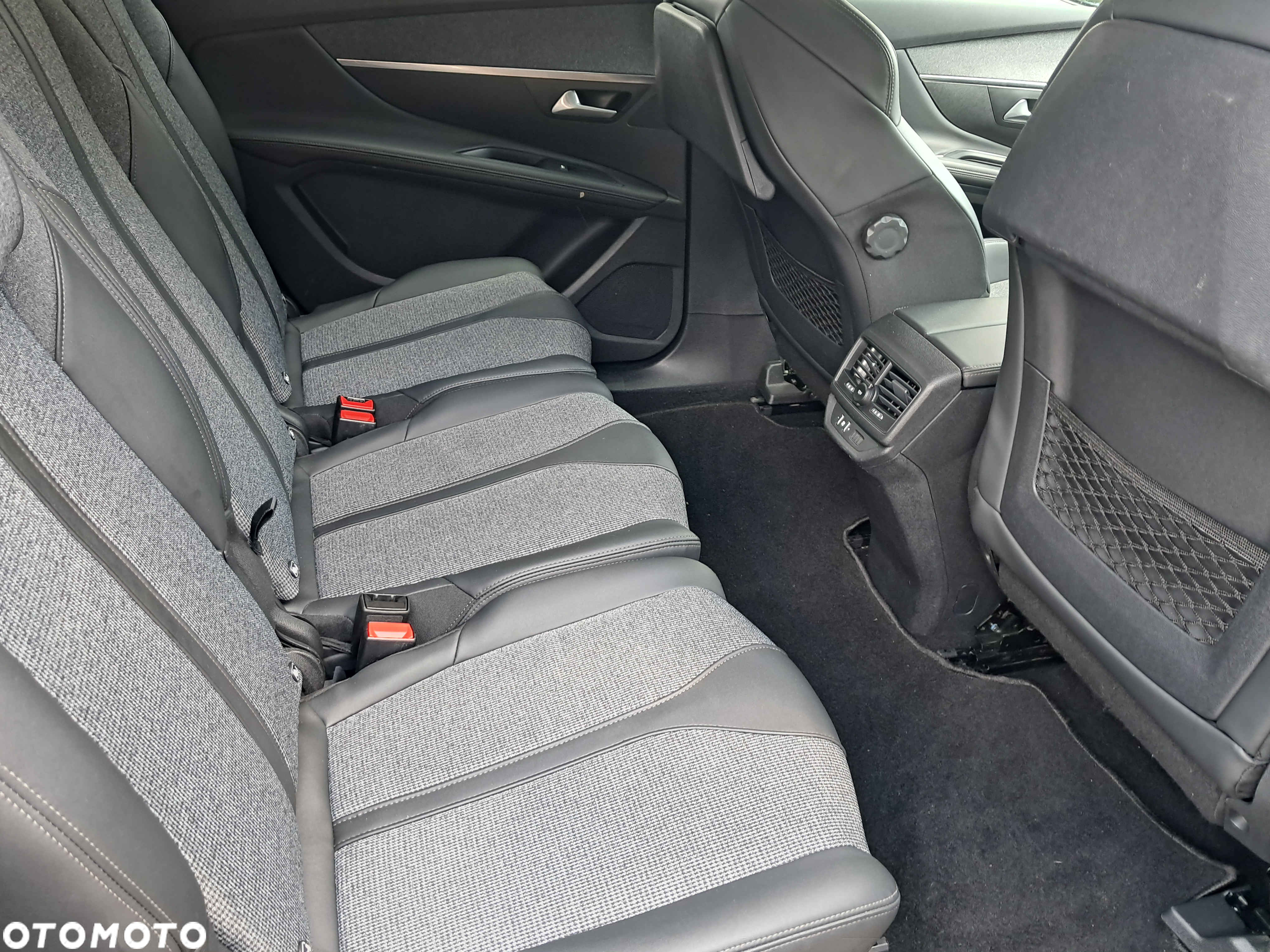 Peugeot 5008 1.5 BlueHDi Allure S&S EAT8 - 10