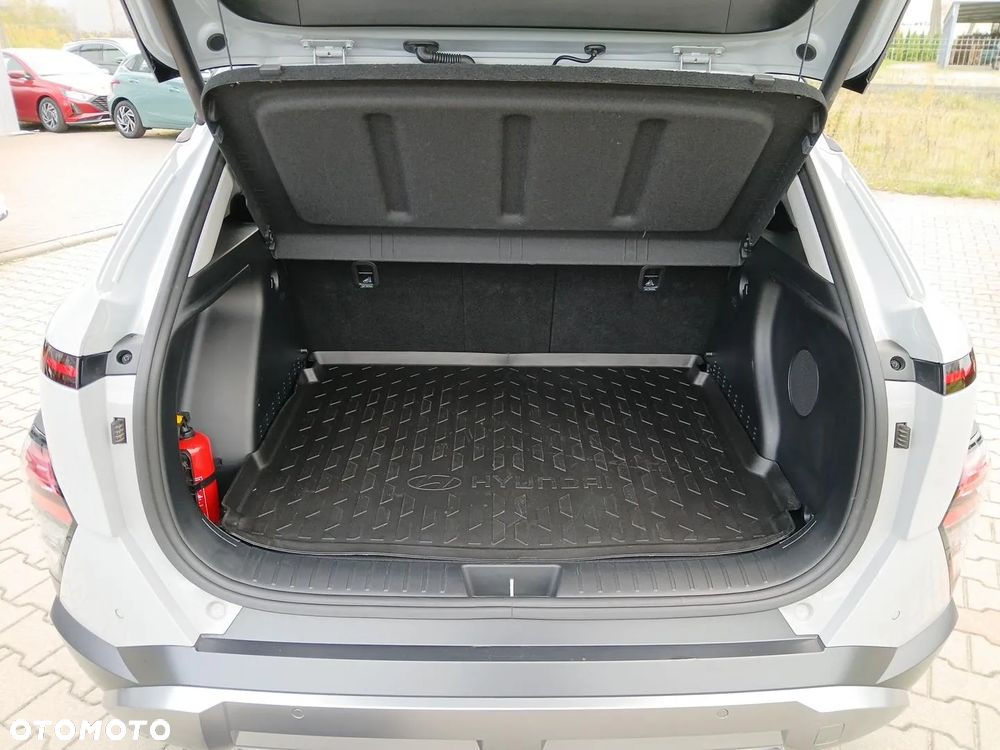 Hyundai Kona 1.6 GDI Hybrid Platinum DCT - 17