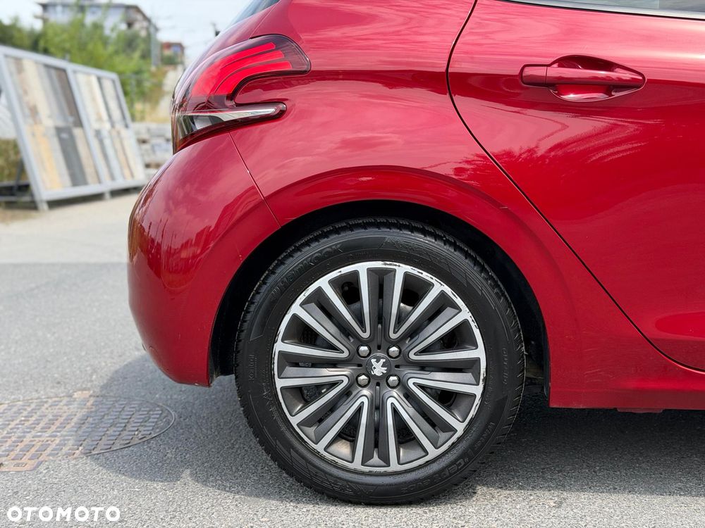 Peugeot 208 1.2 PureTech Allure - 23