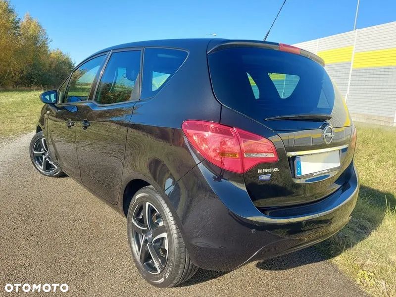 Opel Meriva - 11