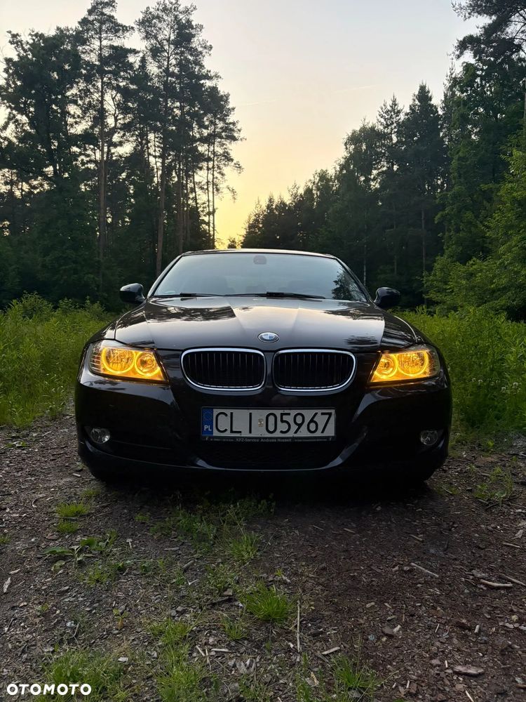 BMW Seria 3 318i - 3