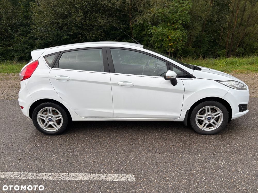 Ford Fiesta - 2