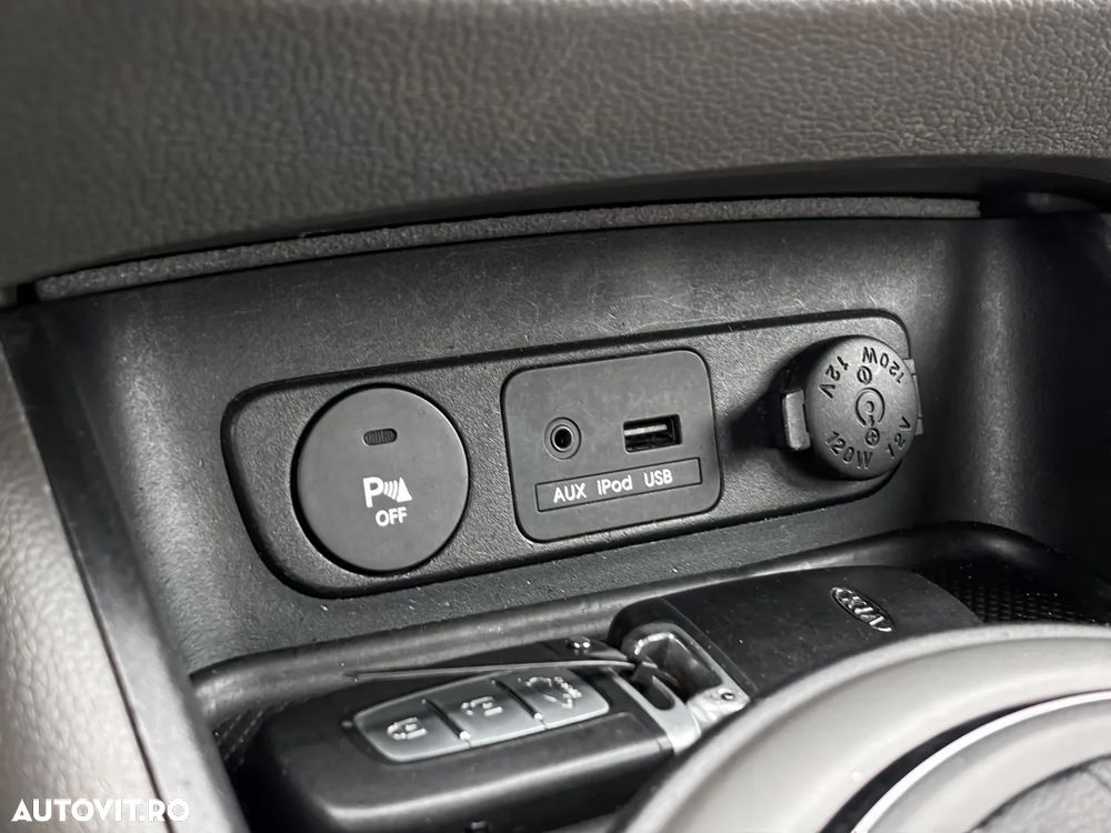 Kia Sportage - 16