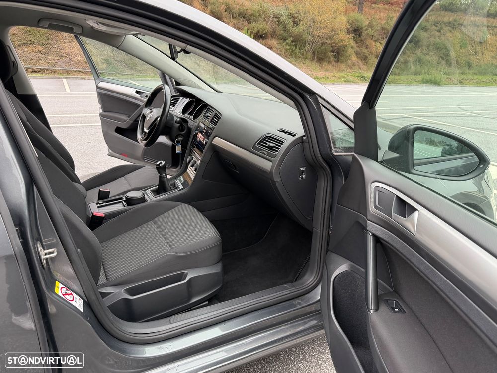 VW Golf 1.0 TSI Confortline - 25