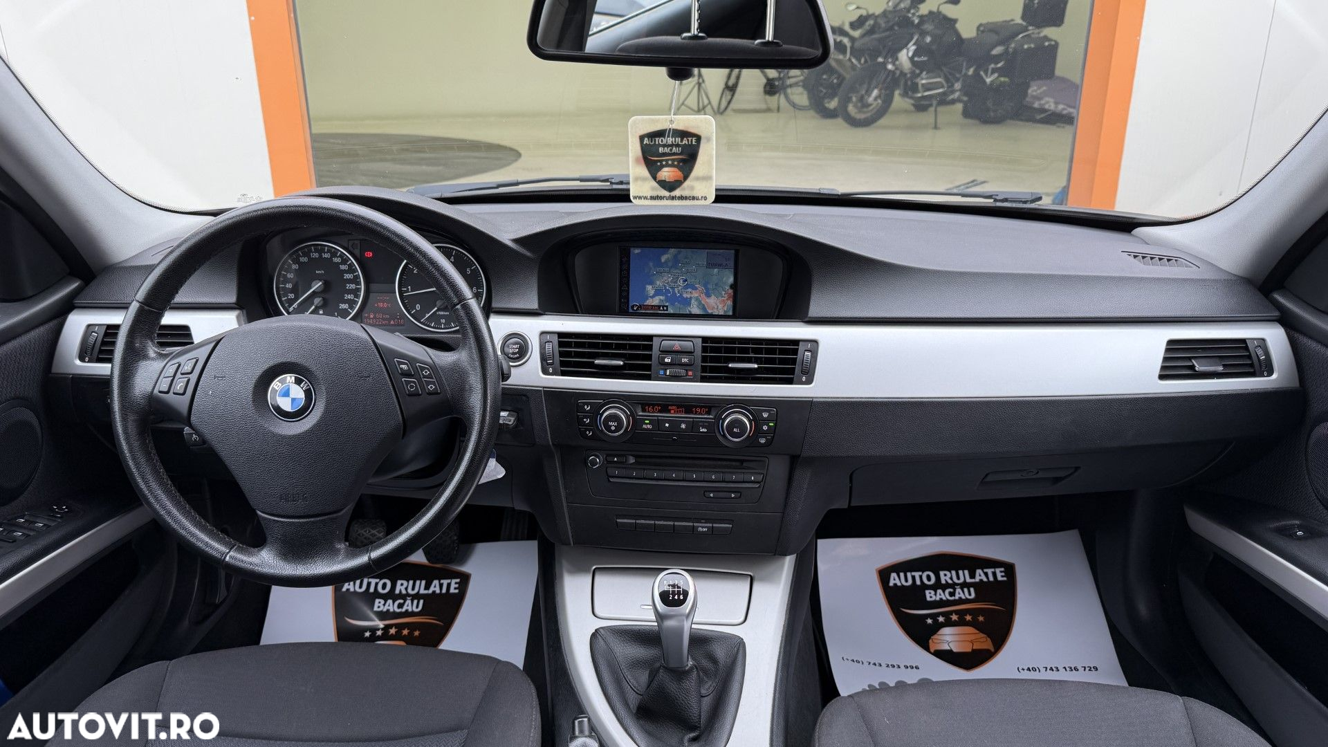 BMW Seria 3 316i Touring - 8