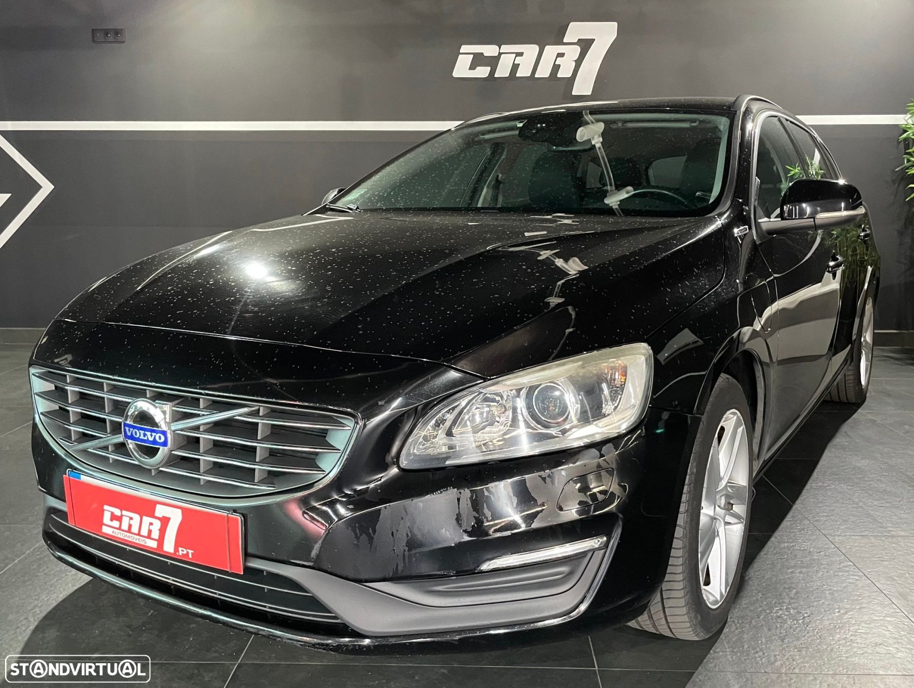 Volvo V60 2.4 D6 Momentum AWD Phev - 3
