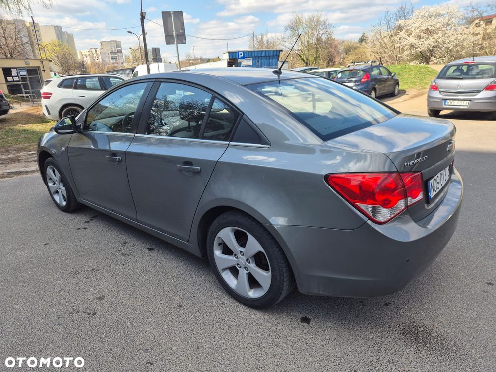 Chevrolet Cruze 1.8 LT+ - 7