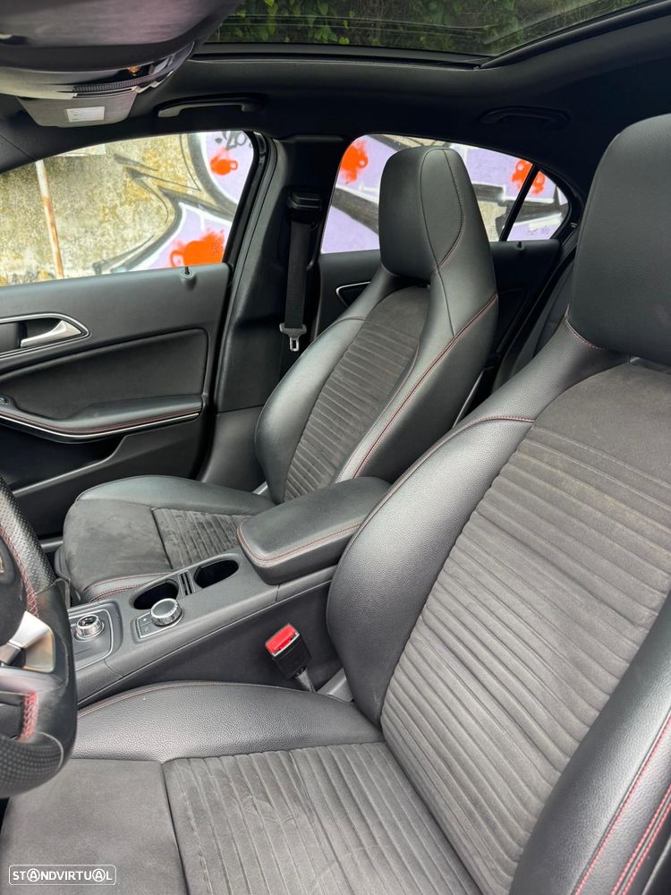 Mercedes-Benz A 45 AMG 4-Matic - 2