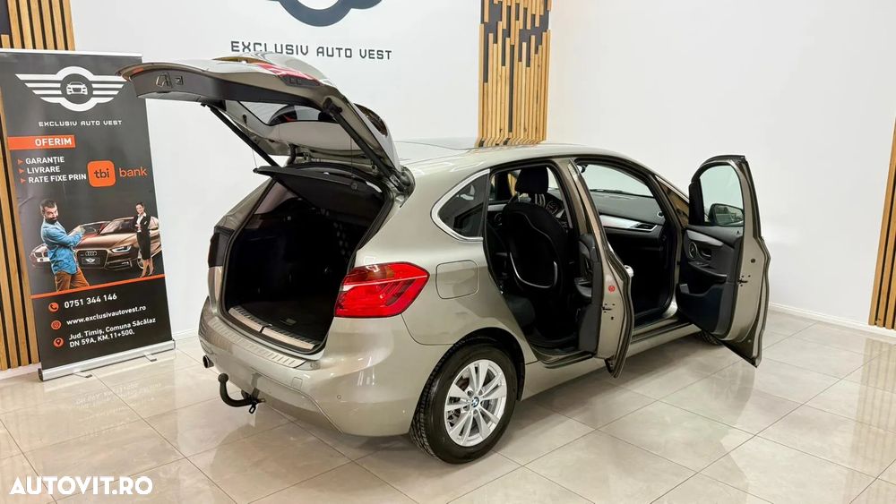 BMW Seria 2 218d - 14